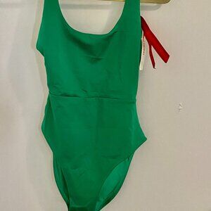 Left on Friday Double Scoop Suit, Size XL, Turf Green